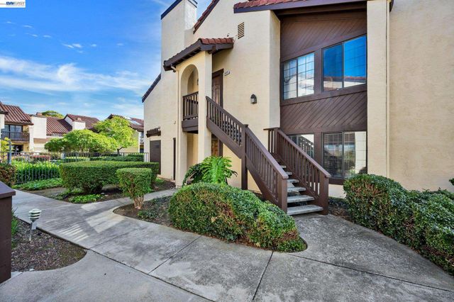 14370 Outrigger Drive, San Leandro, CA 94577