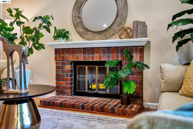 14370 Outrigger Drive, San Leandro, CA 94577