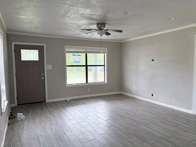 428 Azalea Street, Lake Jackson, TX 77566