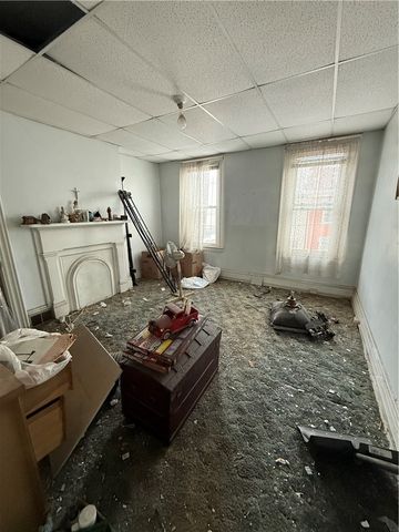 230 38th Street, Lawrenceville, PA 15201