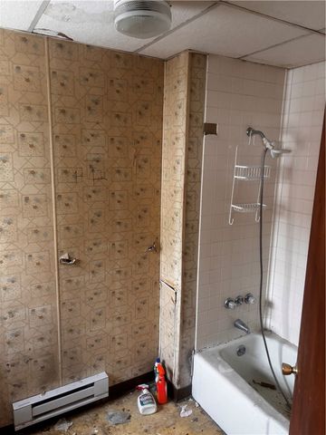 230 38th Street, Lawrenceville, PA 15201