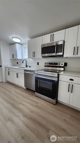 821 G Street, Vader, WA 98593