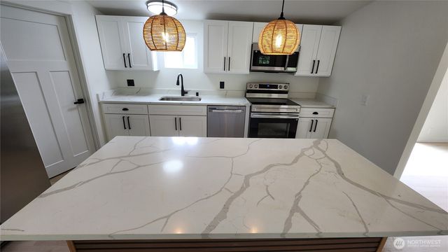 821 G Street, Vader, WA 98593