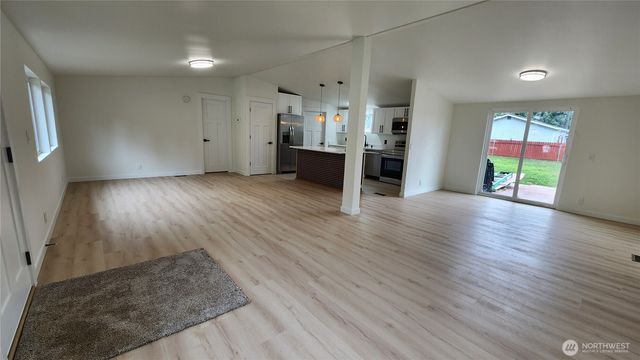 821 G Street, Vader, WA 98593