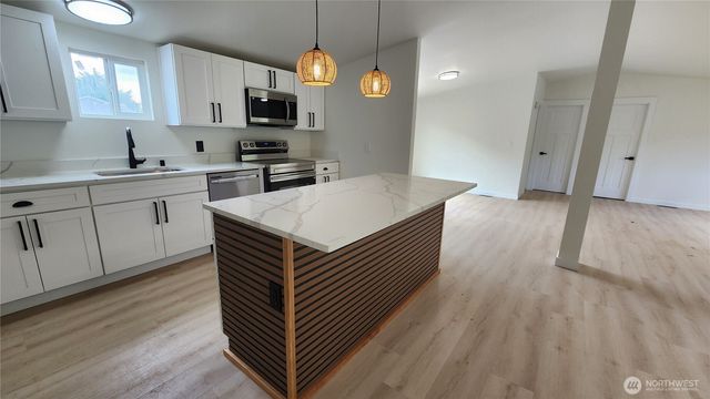 821 G Street, Vader, WA 98593