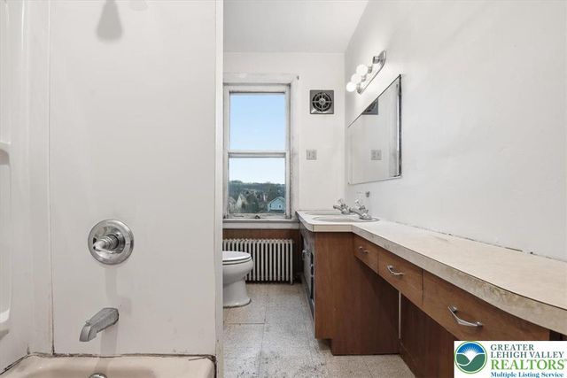 133 East Madison Street, Easton, PA 18042