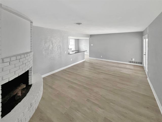 1306 Elby Street, Irving, TX 75061