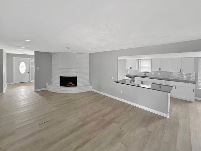 1306 Elby Street, Irving, TX 75061