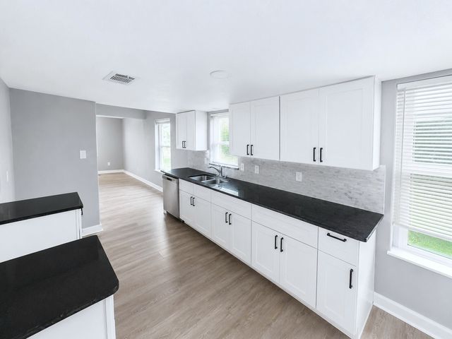 1306 Elby Street, Irving, TX 75061