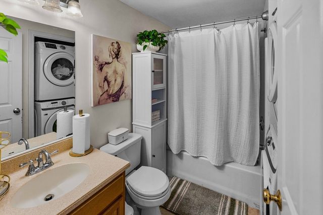 374 River St, Haverhill, MA 01832