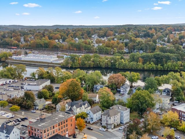 374 River St, Haverhill, MA 01832