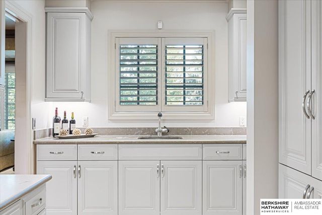 717 Hackberry Road, Omaha, NE 68132