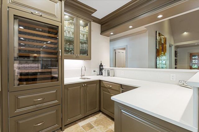 717 Hackberry Road, Omaha, NE 68132