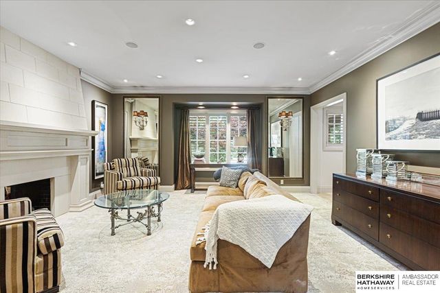 717 Hackberry Road, Omaha, NE 68132