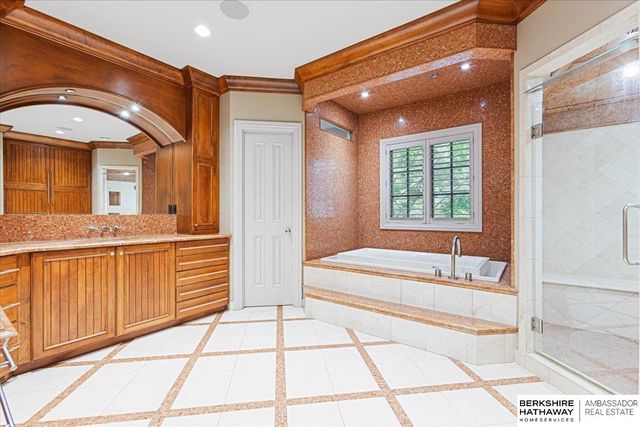 717 Hackberry Road, Omaha, NE 68132