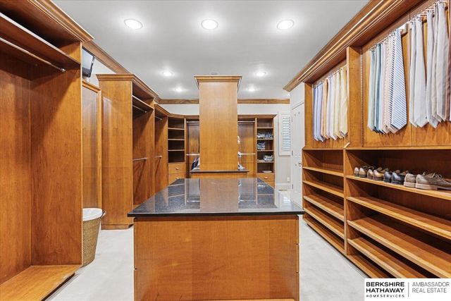 717 Hackberry Road, Omaha, NE 68132