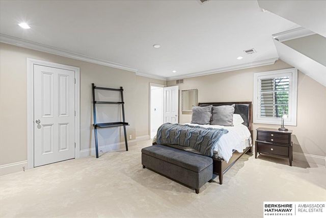 717 Hackberry Road, Omaha, NE 68132