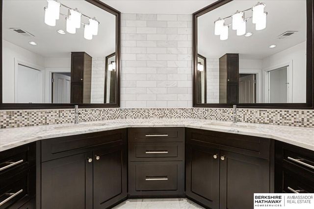 717 Hackberry Road, Omaha, NE 68132