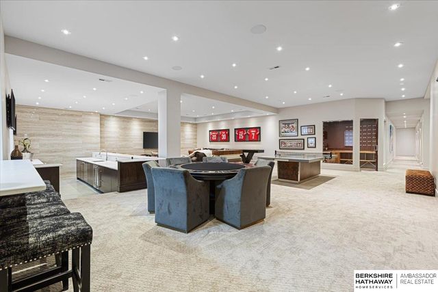 717 Hackberry Road, Omaha, NE 68132