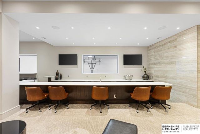 717 Hackberry Road, Omaha, NE 68132