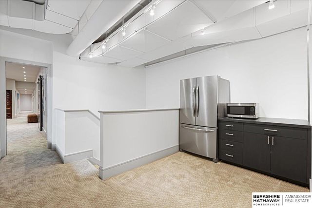 717 Hackberry Road, Omaha, NE 68132