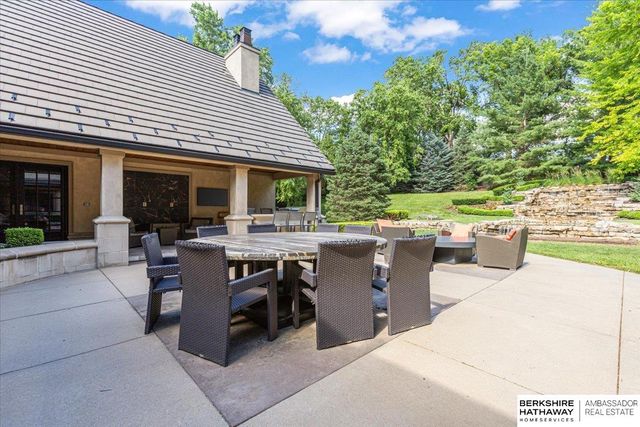 717 Hackberry Road, Omaha, NE 68132