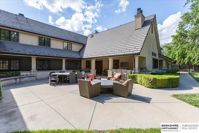 717 Hackberry Road, Omaha, NE 68132