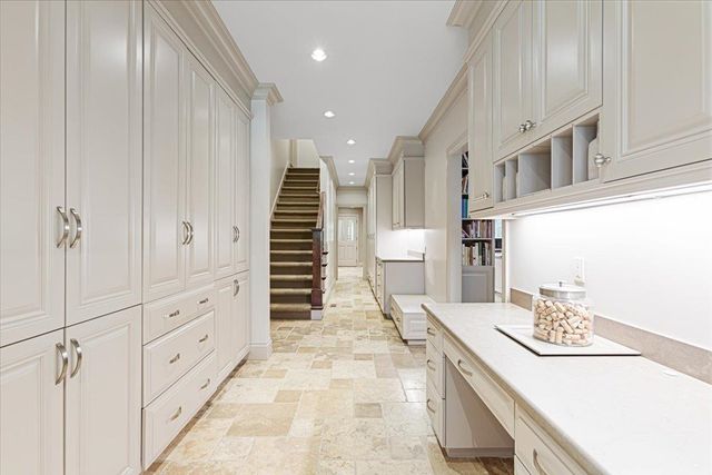 717 Hackberry Road, Omaha, NE 68132