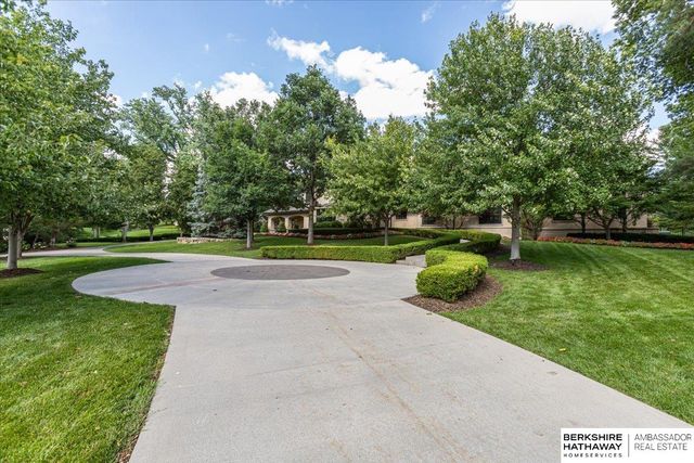 717 Hackberry Road, Omaha, NE 68132