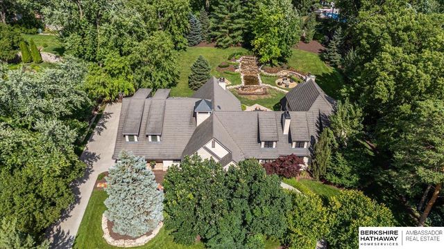 717 Hackberry Road, Omaha, NE 68132