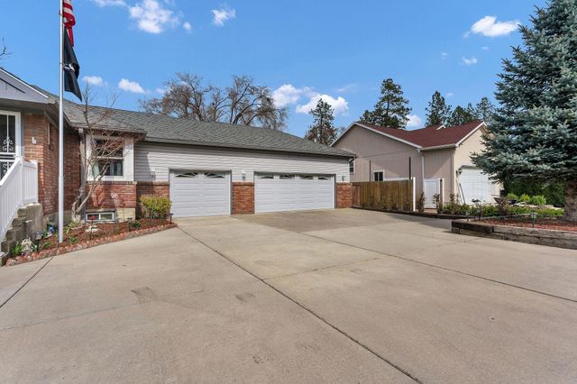 3805 E Pratt Ave, Spokane, WA 99202