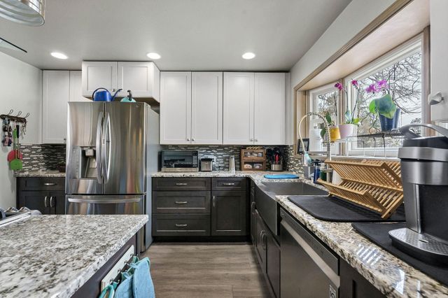 3805 E Pratt Ave, Spokane, WA 99202