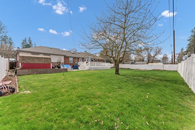 3805 E Pratt Ave, Spokane, WA 99202