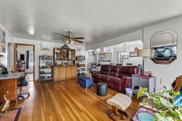 3805 E Pratt Ave, Spokane, WA 99202