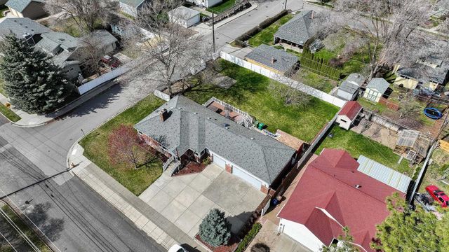 3805 E Pratt Ave, Spokane, WA 99202