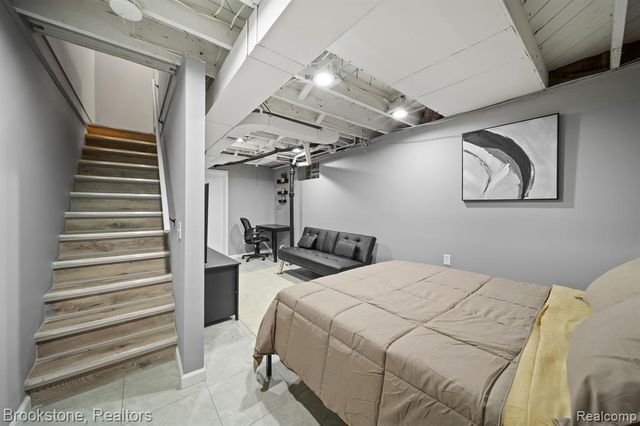 141 Ferndale Avenue, Rochester, MI 48307