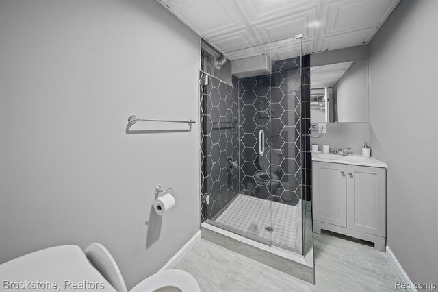 141 Ferndale Avenue, Rochester, MI 48307