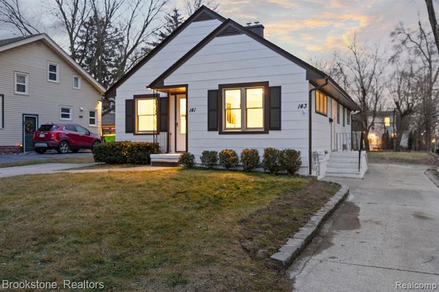141 Ferndale Avenue, Rochester, MI 48307