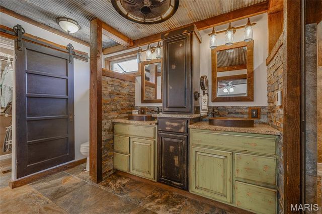 1214 Meadow Lake Lane, Park Hills, MO 63601