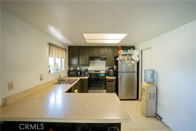 15168 Dakota, Victorville, CA 92394