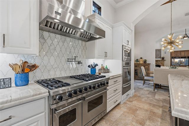4320 House Of York 6, Austin, TX 78730
