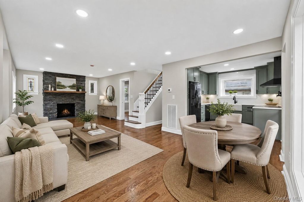 203 Massachusetts Avenue, Massapequa, NY 11758 — photo 4