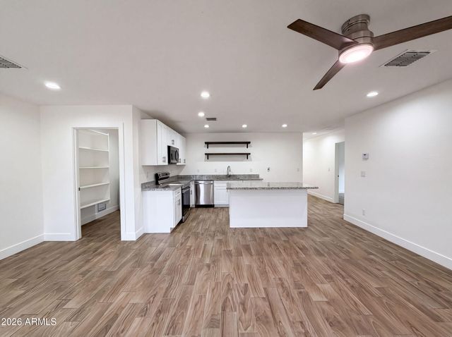 5713 S 13TH Avenue, Phoenix, AZ 85041