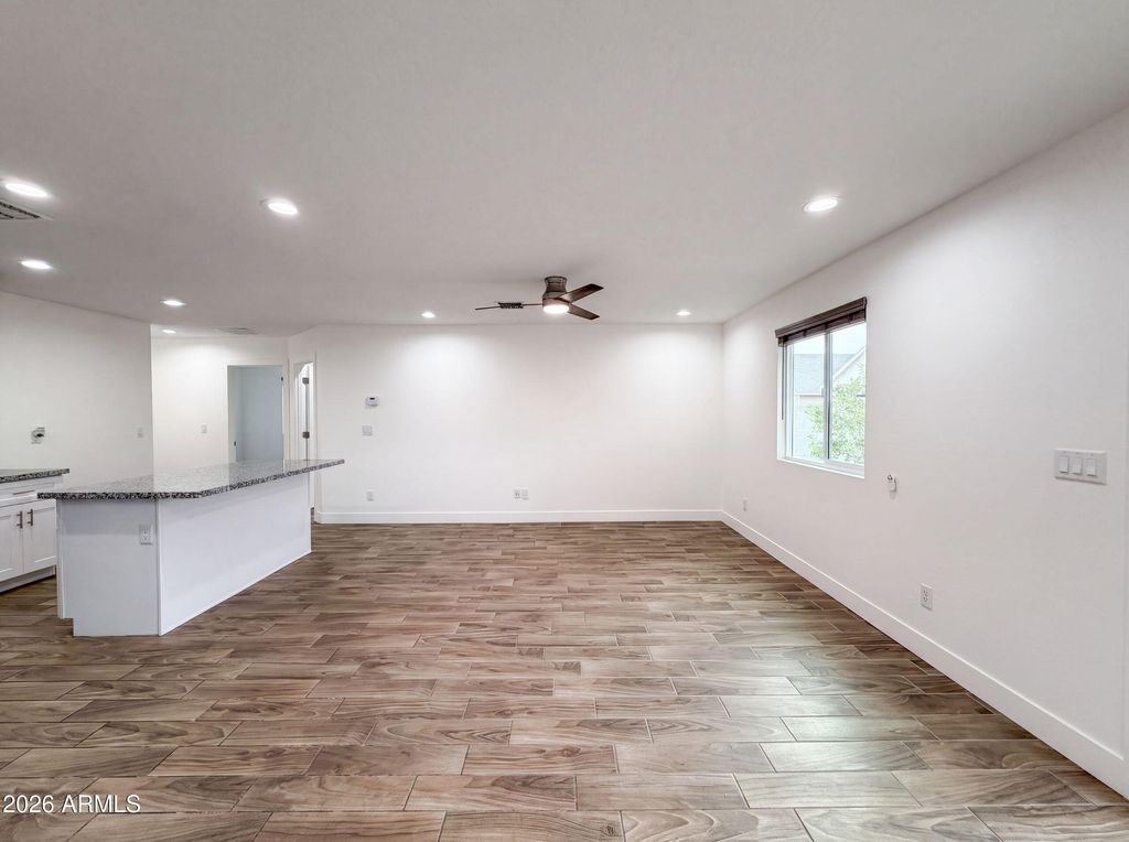 5713 S 13TH Avenue, Phoenix, AZ 85041 — photo 3