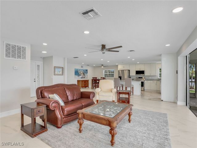 13732 Ox Bow RD, Fort Myers, FL 33905