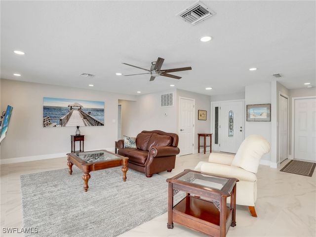 13732 Ox Bow RD, Fort Myers, FL 33905
