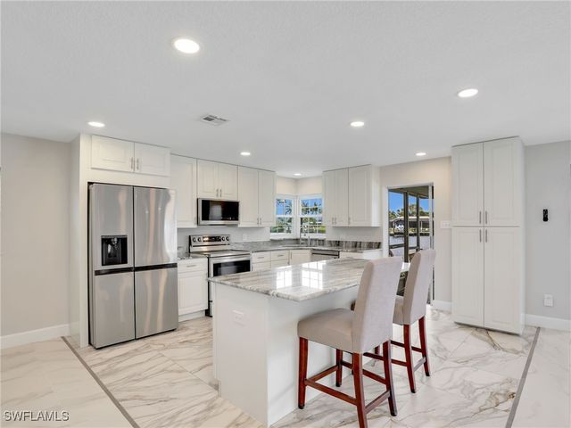 13732 Ox Bow RD, Fort Myers, FL 33905