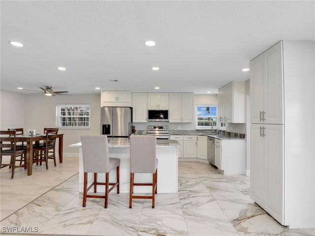13732 Ox Bow RD, Fort Myers, FL 33905