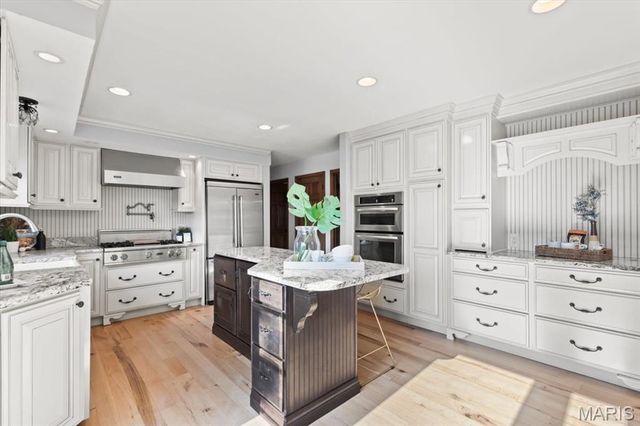 1841 Newburyport Road, Chesterfield, MO 63005