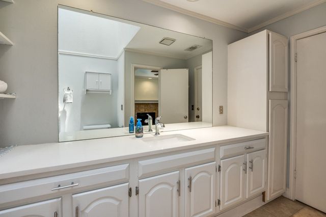 5100 Verde Valley Lane 158, Dallas, TX 75254